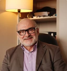 Jean-Michel L. adalah seorang psikoanalis.